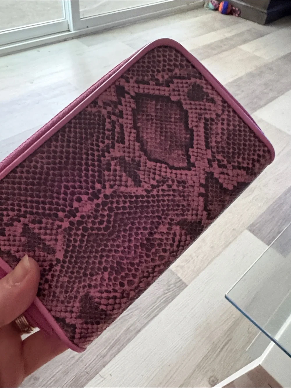 BUXTON pink wallet